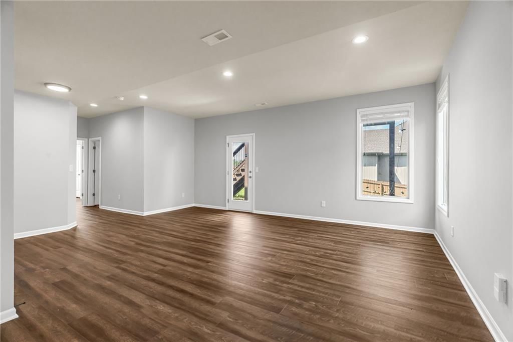 11420 Kimball Avenue — photo 21