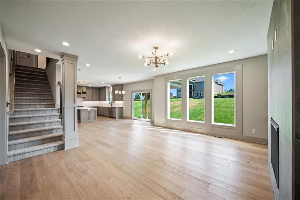 Photo 12 of 41 - 706 NE Lone Hill Drive, Lee's Summit, MO 64064