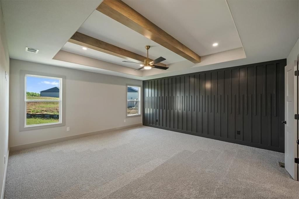 Photo 22 of 41 - 706 NE Lone Hill Drive, Lee's Summit, MO 64064