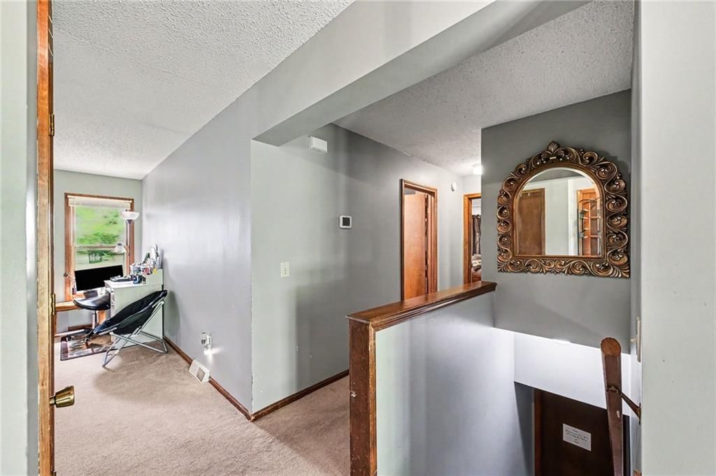 1301 W 8th Street — photo 36
