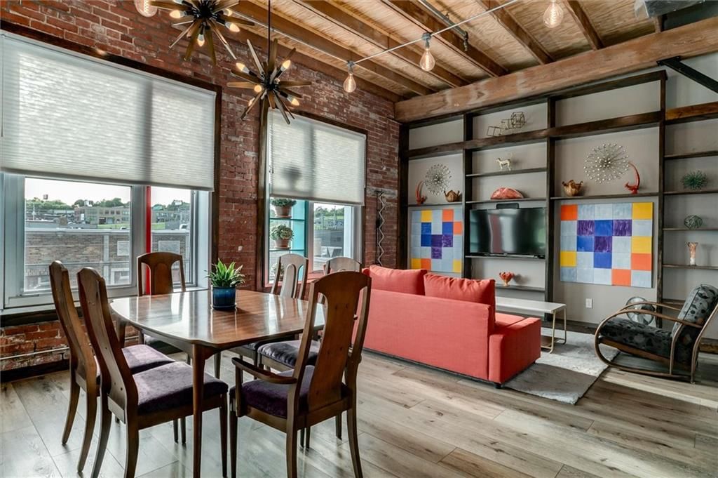 1803 Wyandotte Street — photo 3