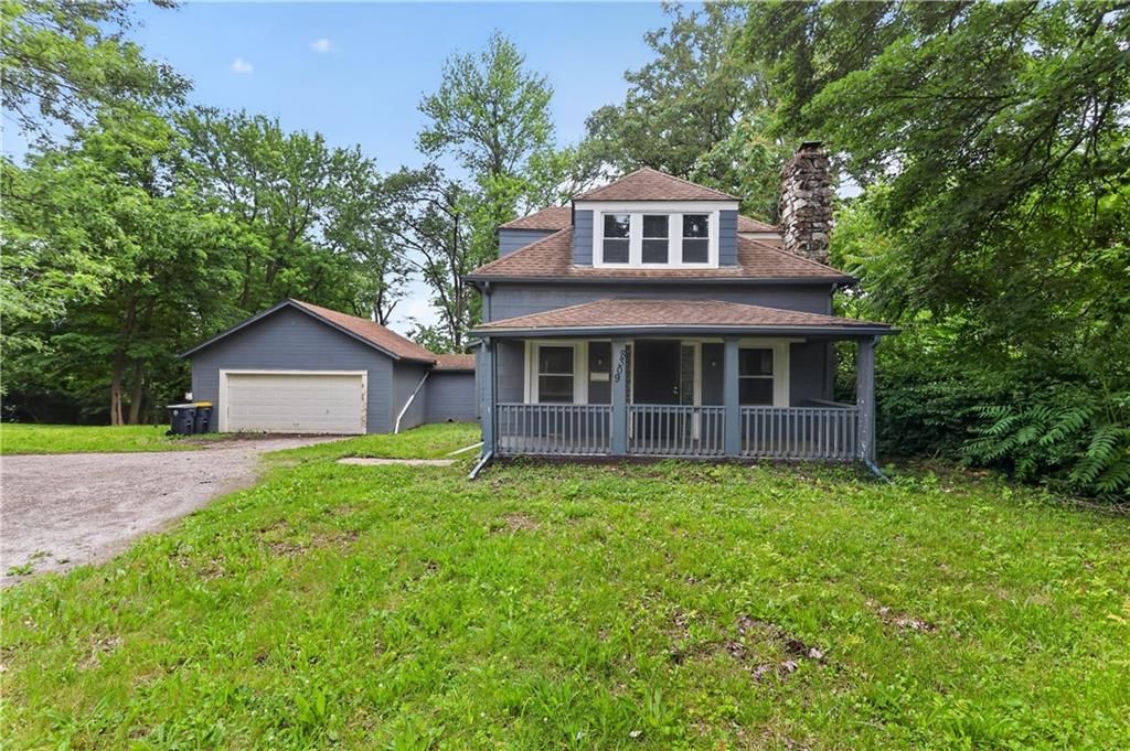 8309 E Gregory Boulevard, Kansas City, MO