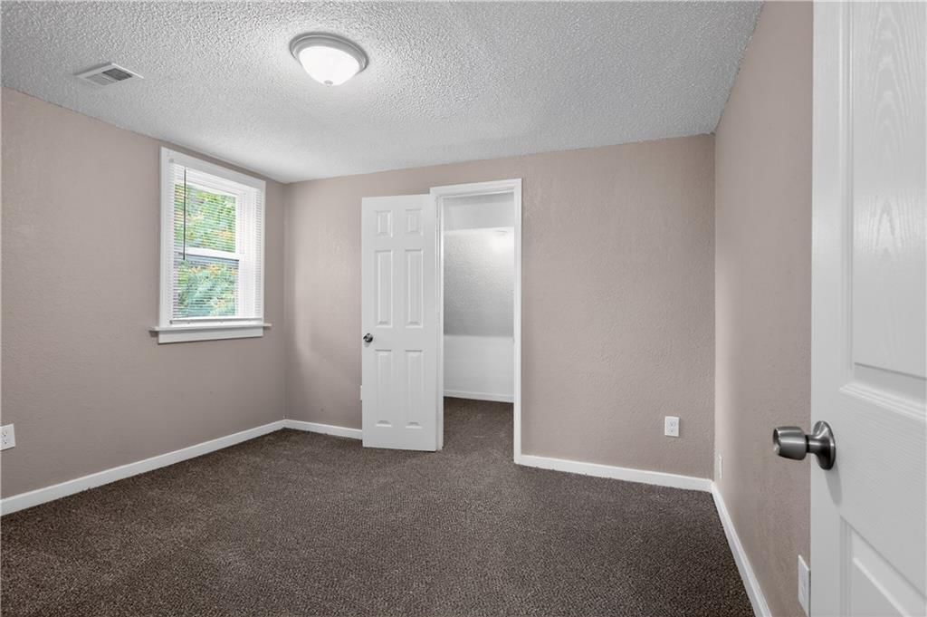 Photo 10 of 30, 8309 E Gregory Boulevard, Kansas City, MO 64131