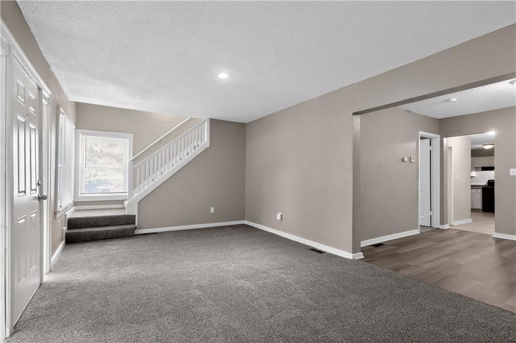 Photo 11 of 30, 8309 E Gregory Boulevard, Kansas City, MO 64131