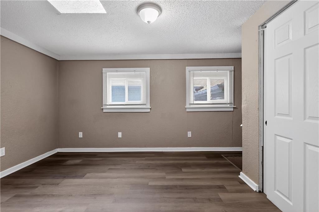 Photo 12 of 30 - 8309 E Gregory Boulevard, Kansas City, MO 64131