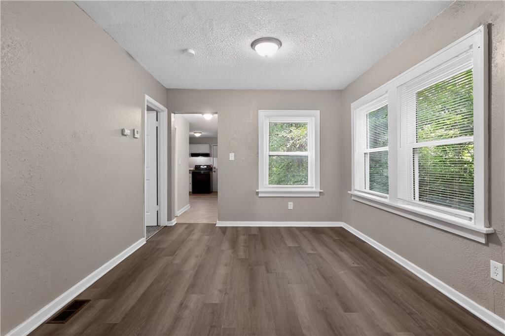 Photo 15 of 30 - 8309 E Gregory Boulevard, Kansas City, MO 64131