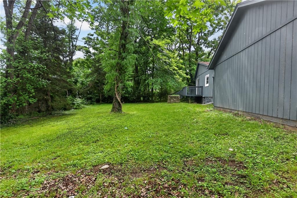 Photo 29 of 30 - 8309 E Gregory Boulevard, Kansas City, MO 64131