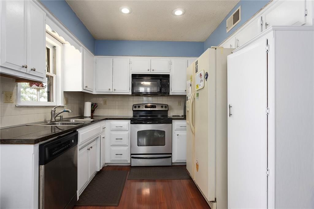3300 NE 71st Terrace — photo 18