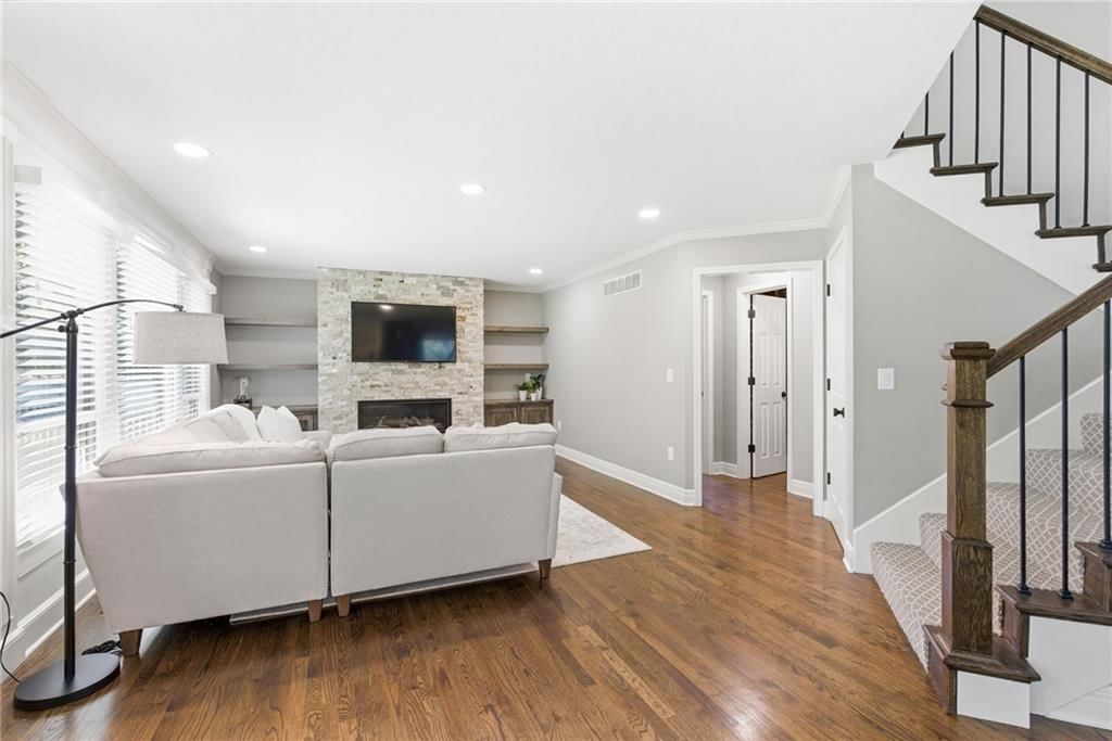 21721 W 52nd Street — photo 14