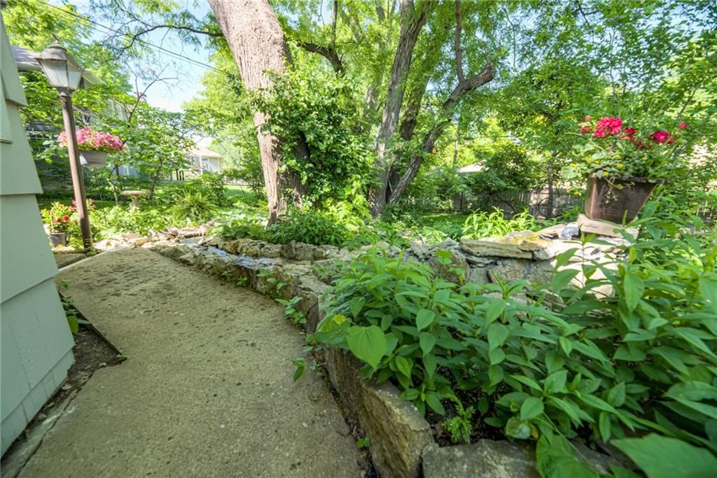 7225 Booth Street — photo 47