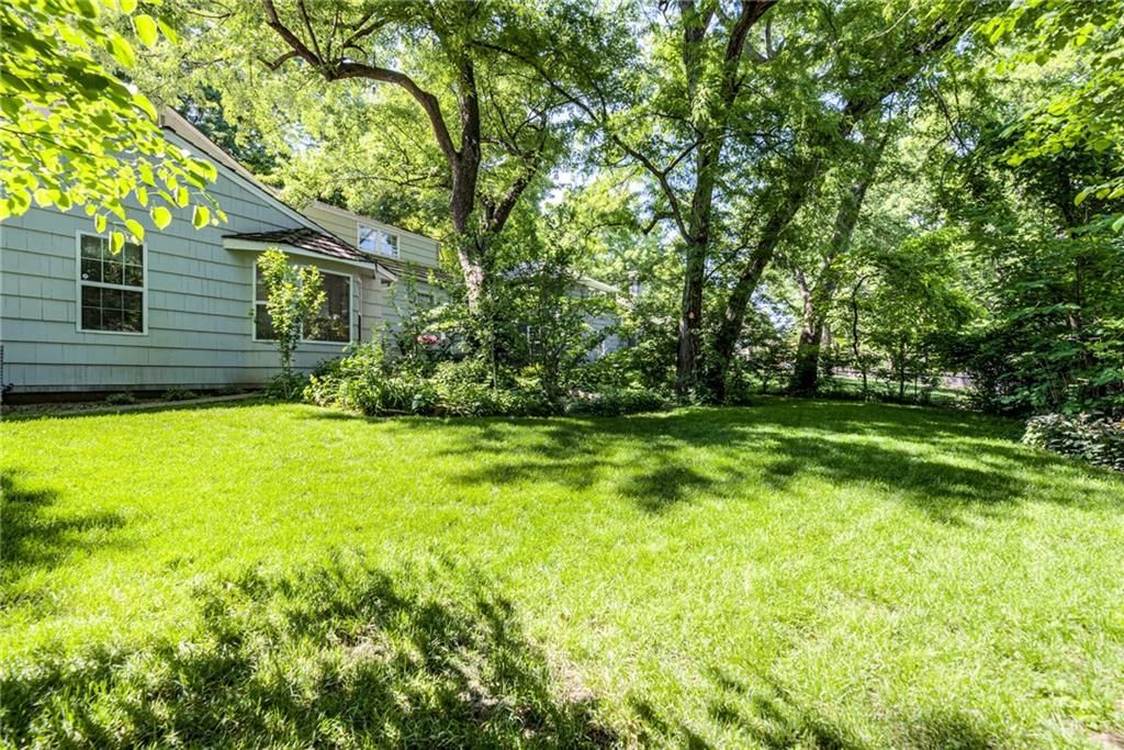 7225 Booth Street — photo 48