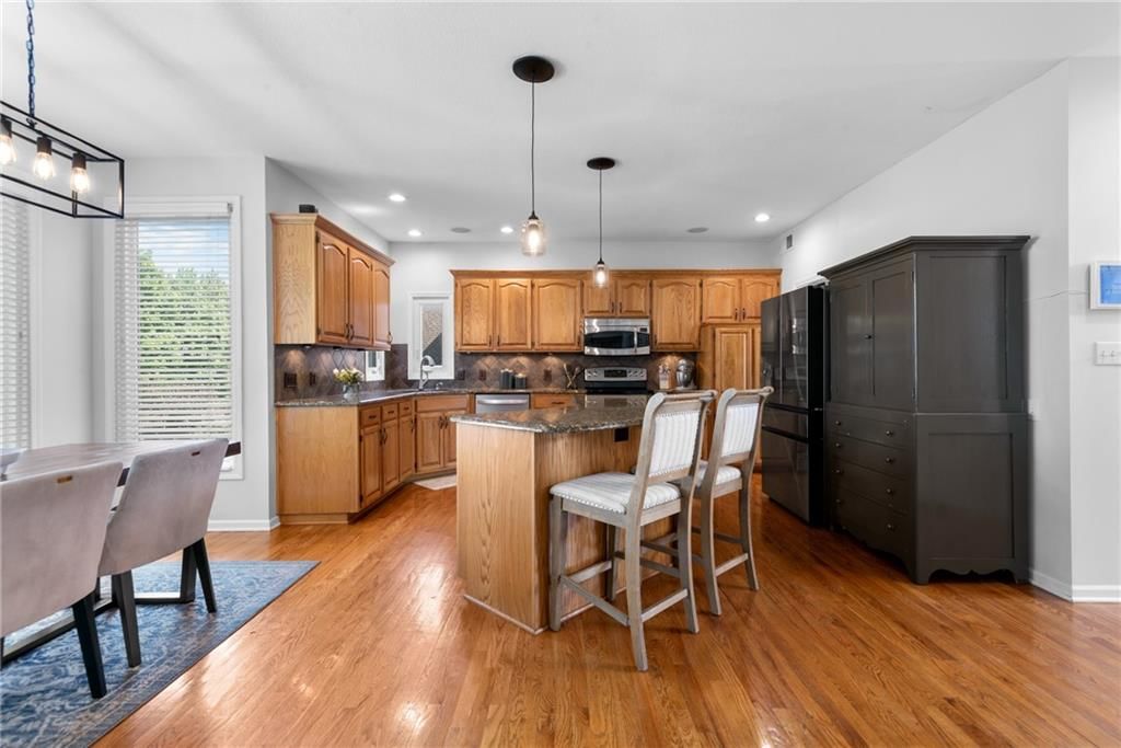 5717 N Beaman Avenue — photo 11