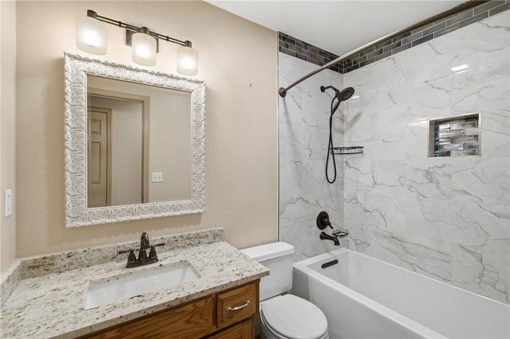 7324 N Richmond Avenue — photo 23