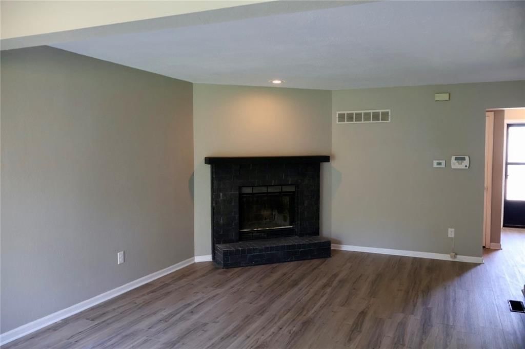 700 Cedar Drive — photo 2