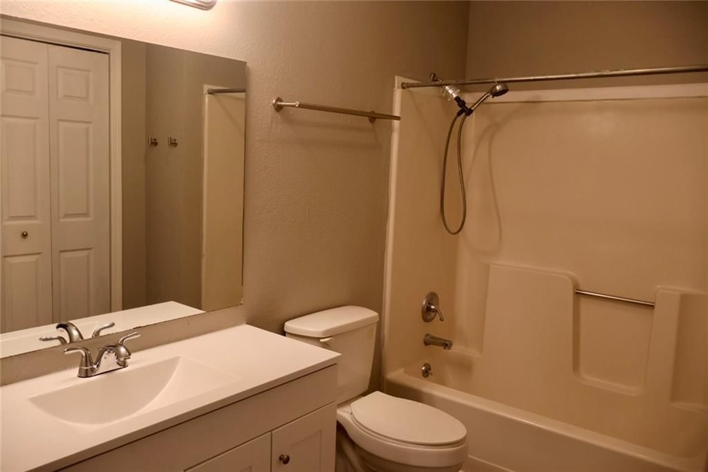 700 Cedar Drive — photo 9