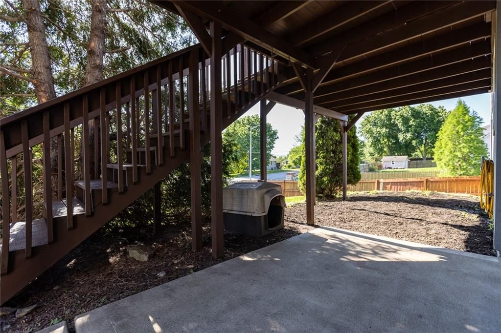 7431 N Lewis Avenue — photo 37