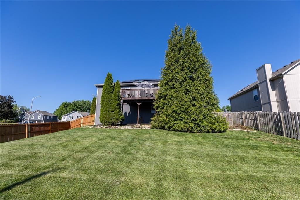 7431 N Lewis Avenue — photo 40