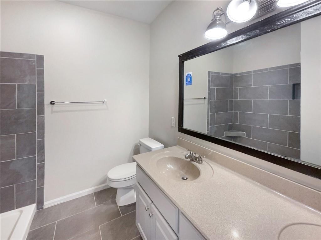 726 S Woodson Lane — photo 13