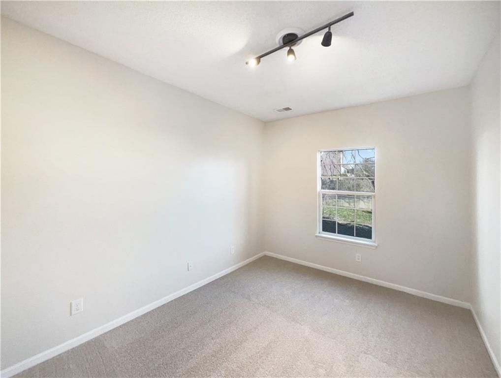 726 S Woodson Lane — photo 15
