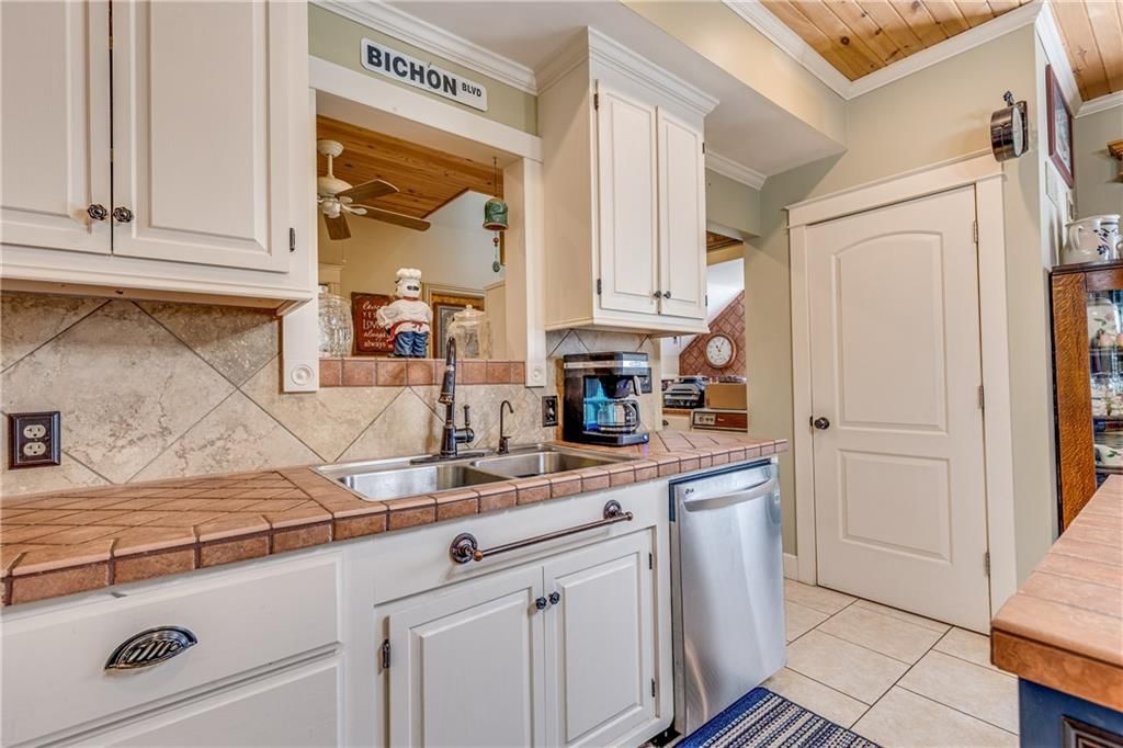 593 W Sugar Lake Drive — photo 8