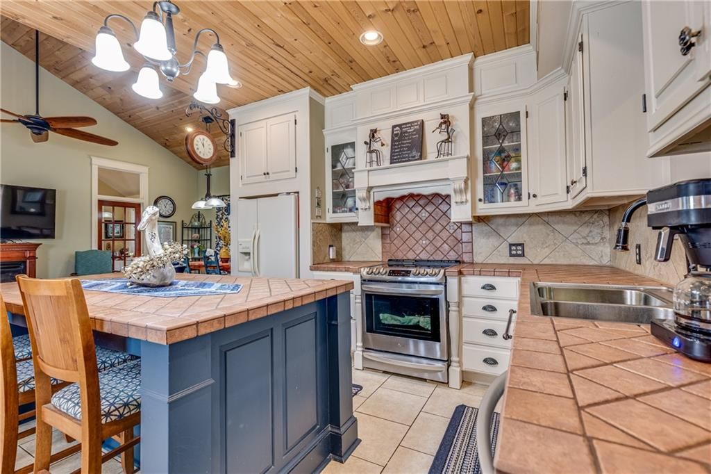 593 W Sugar Lake Drive — photo 10