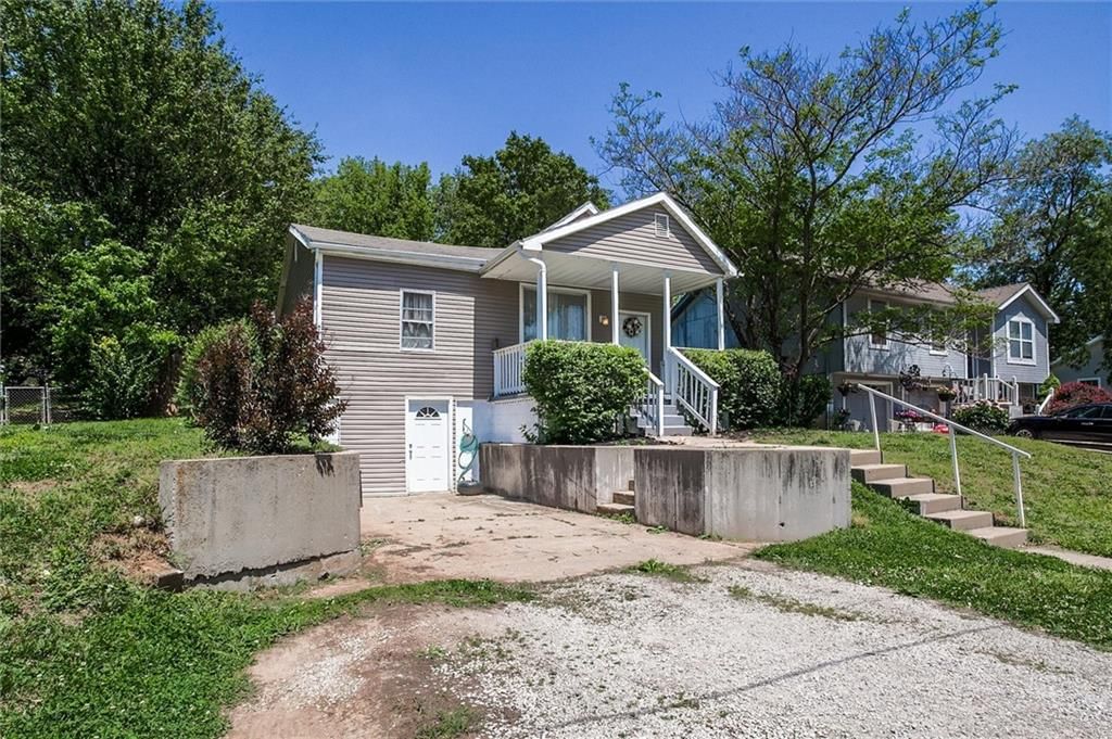 1526 Cherokee Street — photo 3