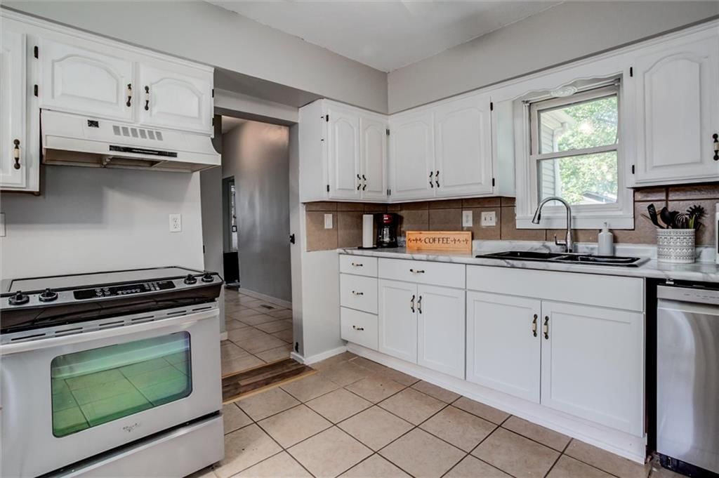 1526 Cherokee Street — photo 7