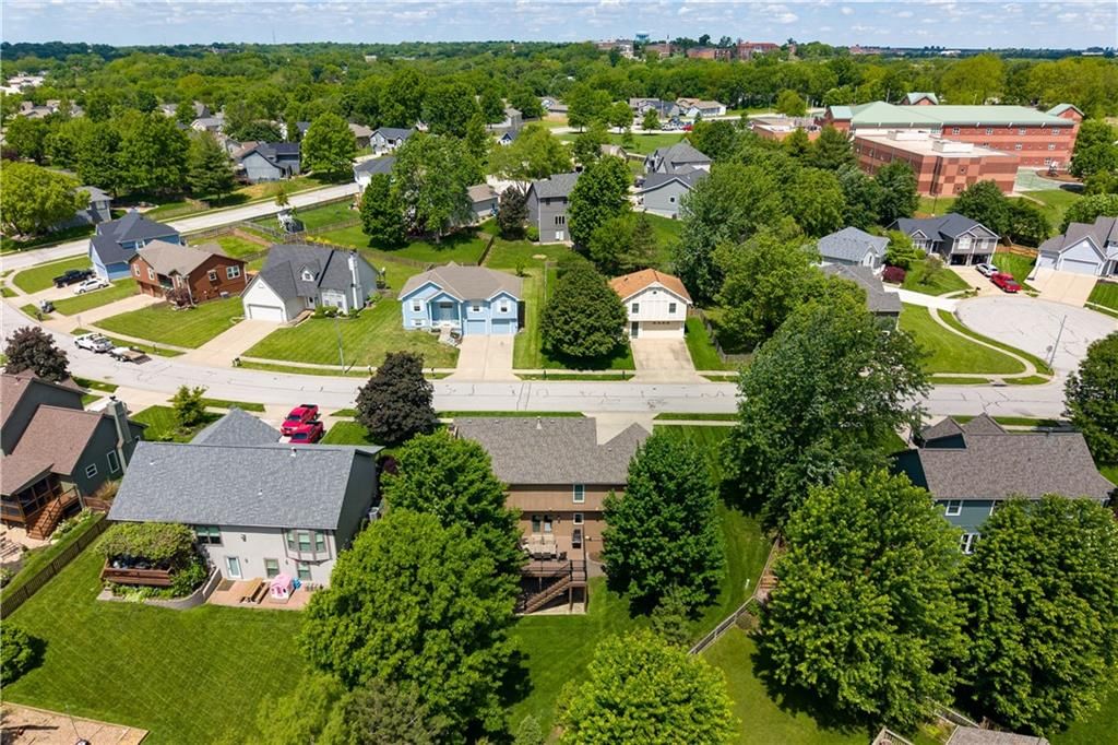 1021 Black Oak Drive — photo 39