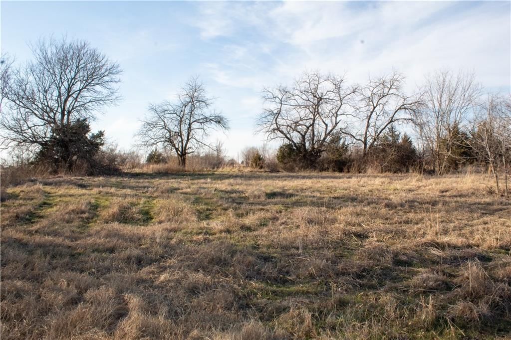 24700 Douglas Road — photo 49