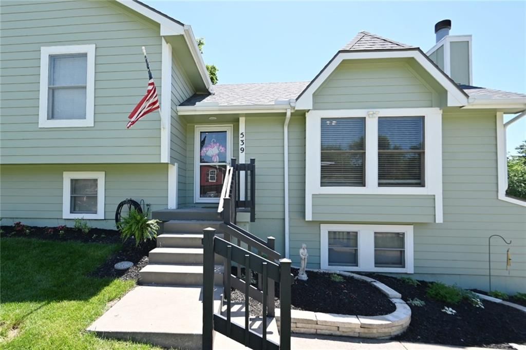 539 Lauren Street — photo 3
