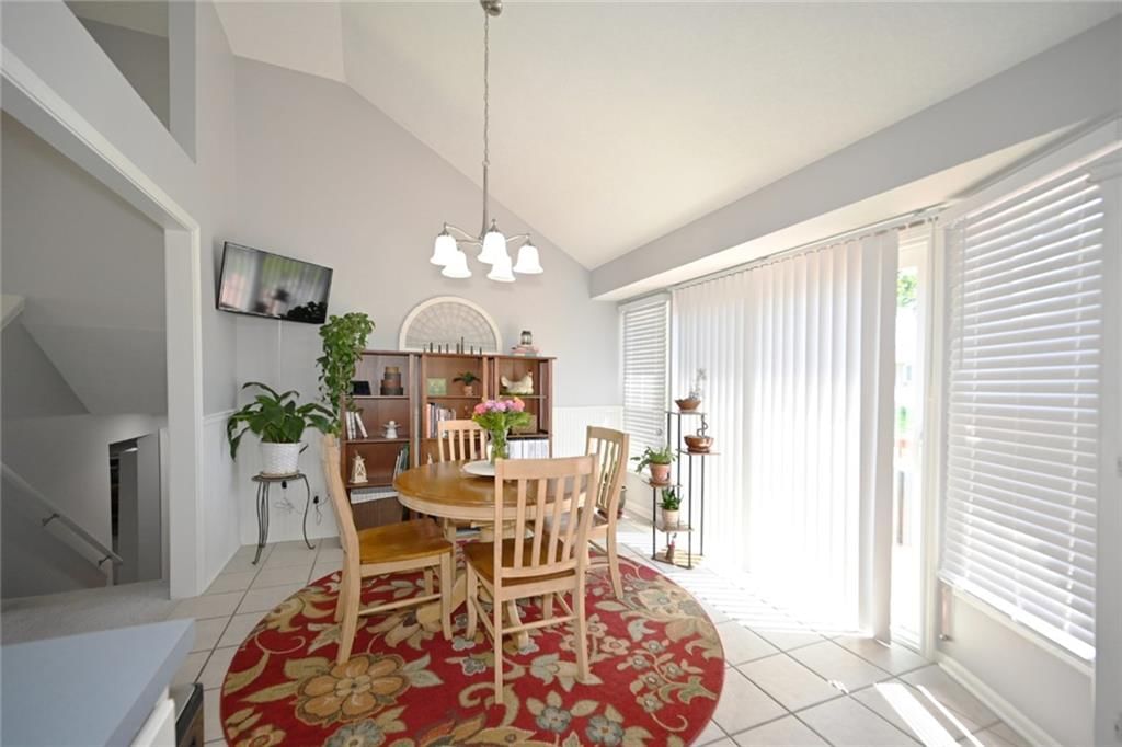 539 Lauren Street — photo 8