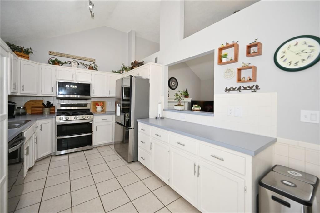 539 Lauren Street — photo 10