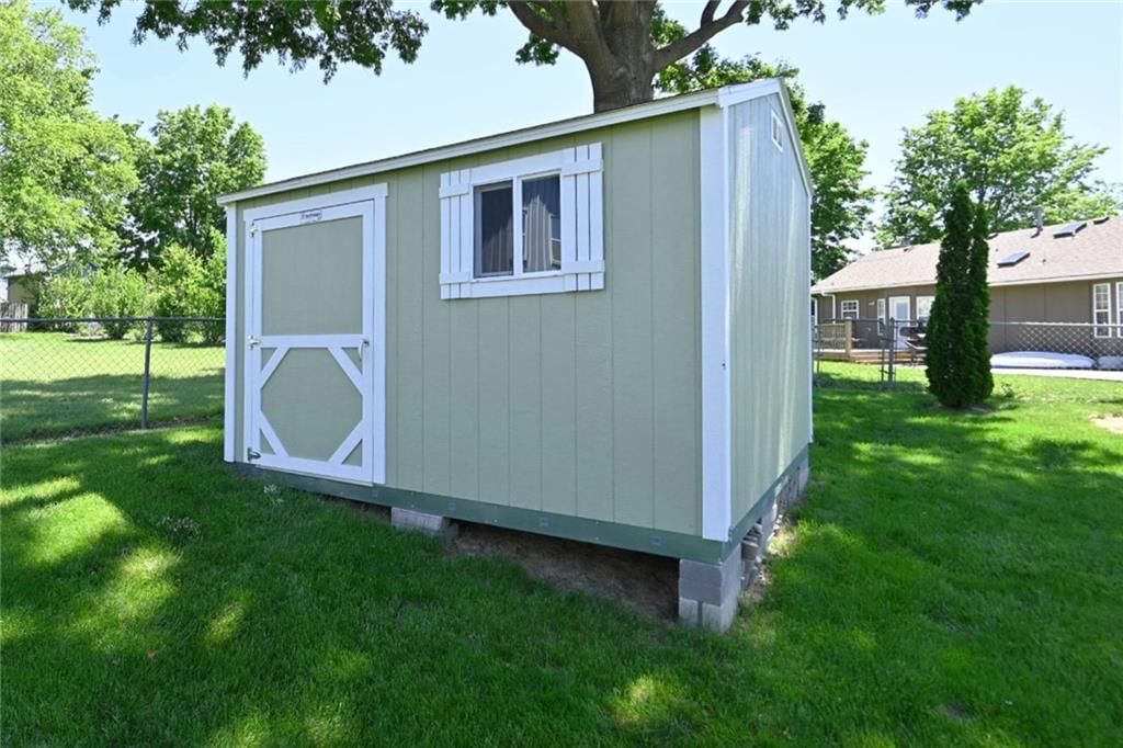 539 Lauren Street — photo 38