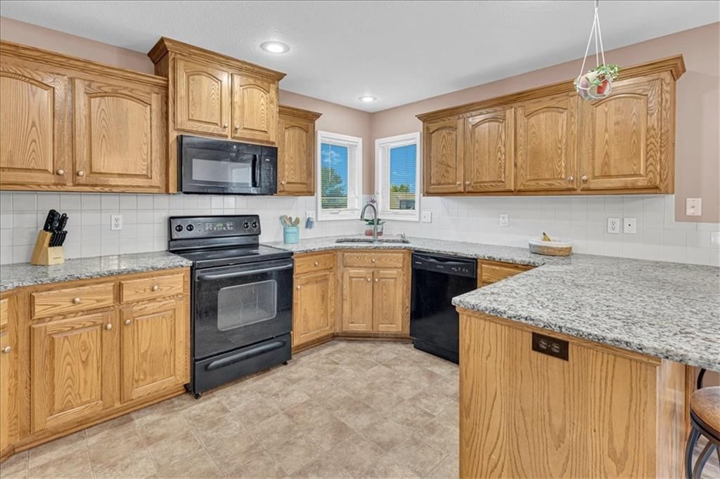 634 S Walnut Street — photo 7