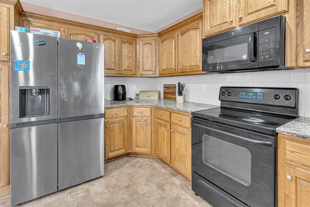 634 S Walnut Street — photo 8