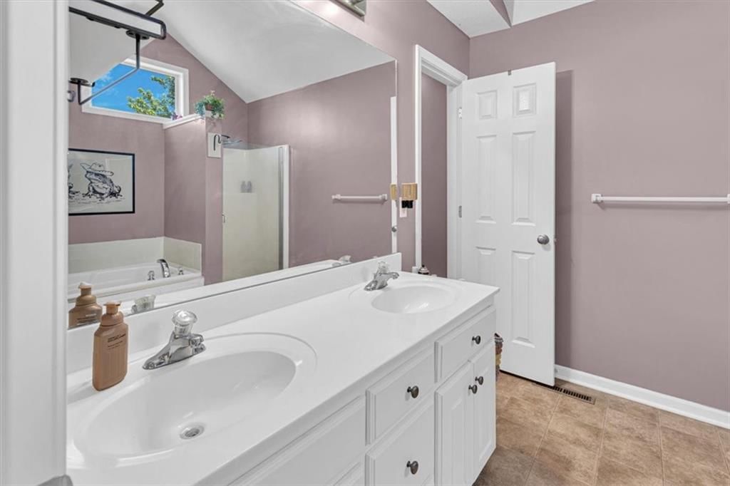 634 S Walnut Street — photo 13
