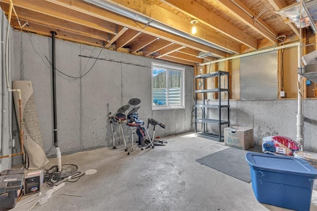 634 S Walnut Street — photo 29
