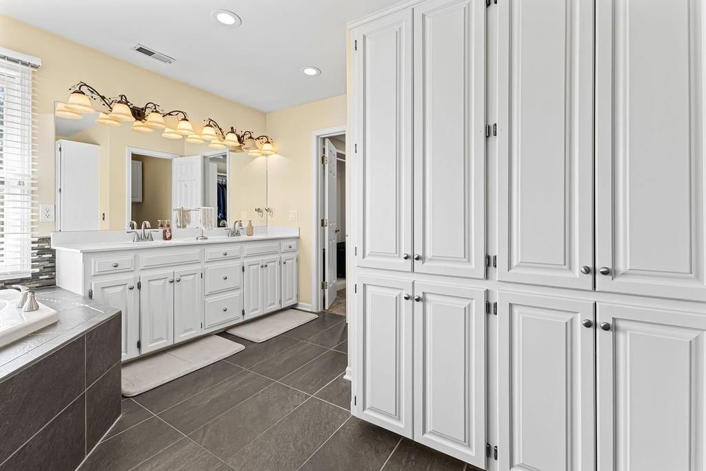 513 Pinewood Drive — photo 34