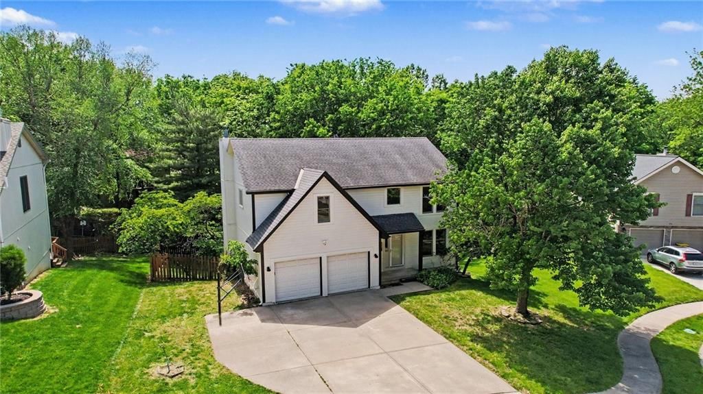 7106 N Holly Court — photo 2