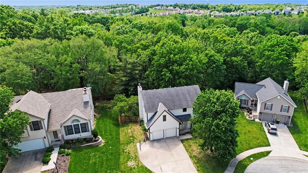 7106 N Holly Court — photo 32