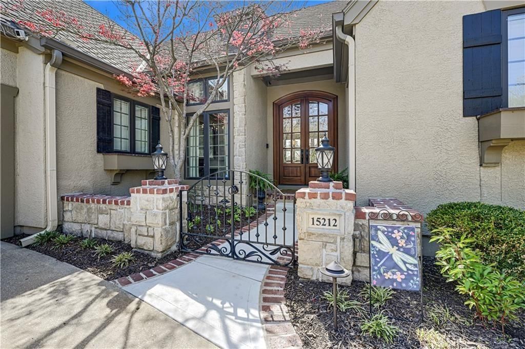 15212 Linden Street — photo 2