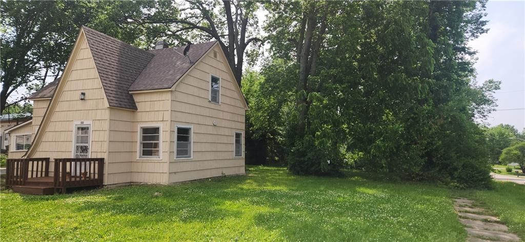 202 S Metcalf Road — photo 3