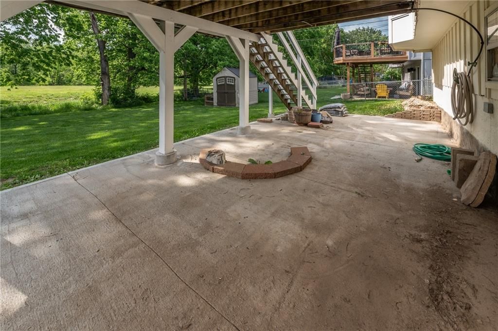 6814 N Liberty Street — photo 9