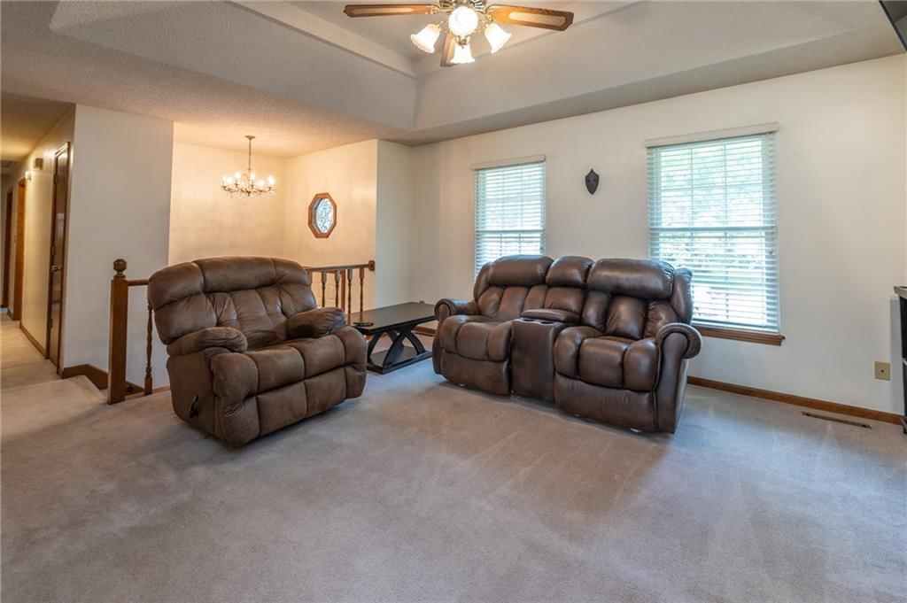 6814 N Liberty Street — photo 14