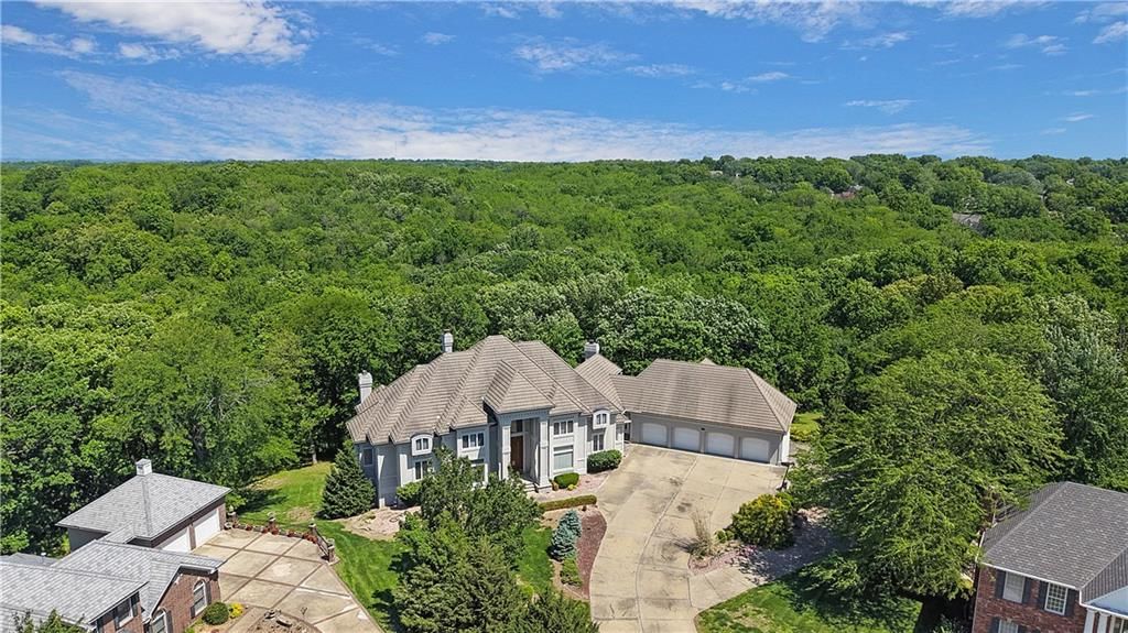 Photo 96 of 98 - 1601 NW Arrowhead Trail, Blue Springs, MO 64015