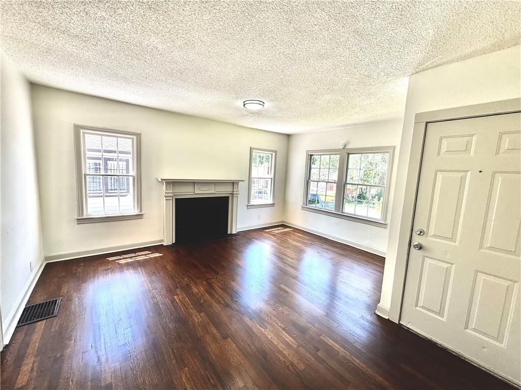 1905 S Maywood Avenue — photo 2
