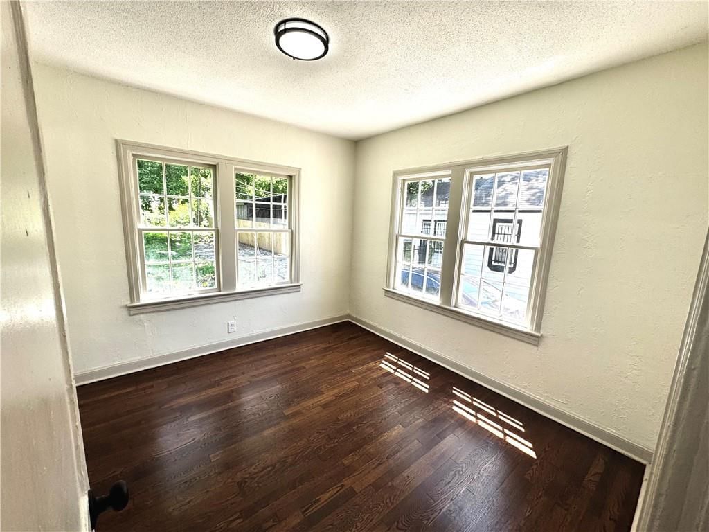 1905 S Maywood Avenue — photo 10