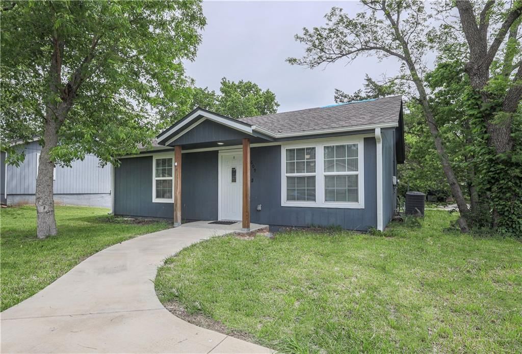 609 N Hickory Street — photo 14
