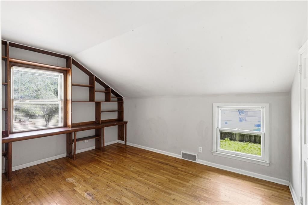 500 Westminister Road — photo 26