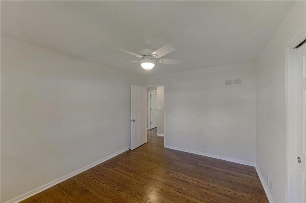 4411 W 97 Street — photo 11